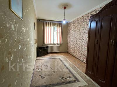 2-комнатная квартира, 44 м², 2/5 этаж, Шакарима 143/1 за 14.2 млн 〒 в Усть-Каменогорске