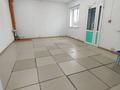 Свободное назначение, магазины и бутики · 57 м² за 26.4 млн ₸ в Усть-Каменогорске — фото 3