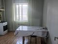 1-бөлмелі пәтер · 60 м² · 3/9 қабат, 10 микрорайон 24 — Больницы, бағасы: 8 000 ₸ в Аксае — фото 2