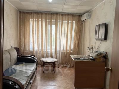 2-бөлмелі пәтер · 44 м² · 2/5 қабат, мкр 8, Бр. Жубановых, бағасы: 13 млн ₸ в Актобе
