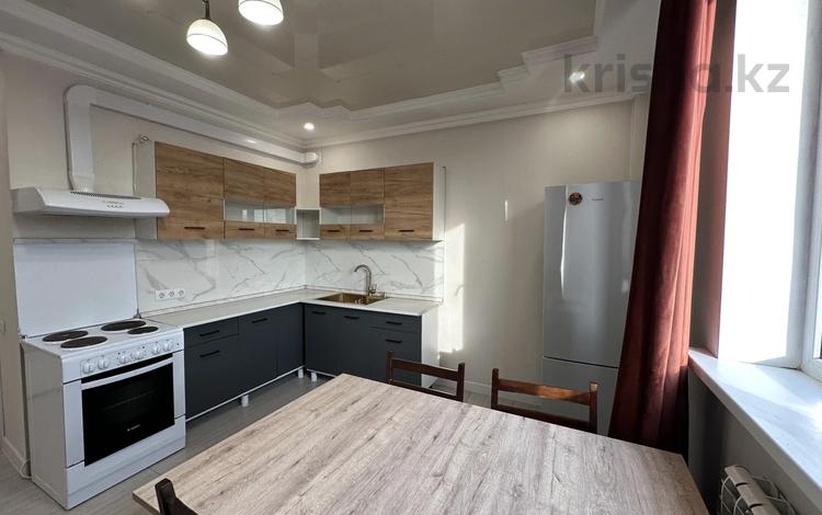 2-бөлмелі пәтер · 50 м² · 2/3 қабат, Яссави 14 — Толе би, бағасы: 310 000 ₸ в Алматы, Ауэзовский р-н — фото 2