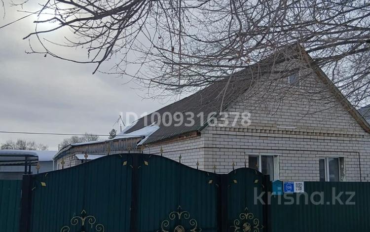Отдельный дом · 4 комнаты · 117 м² · 6 сот., улица Ряхово 129 за 25 млн ₸ в Актобе, мкр. Курмыш — фото 2