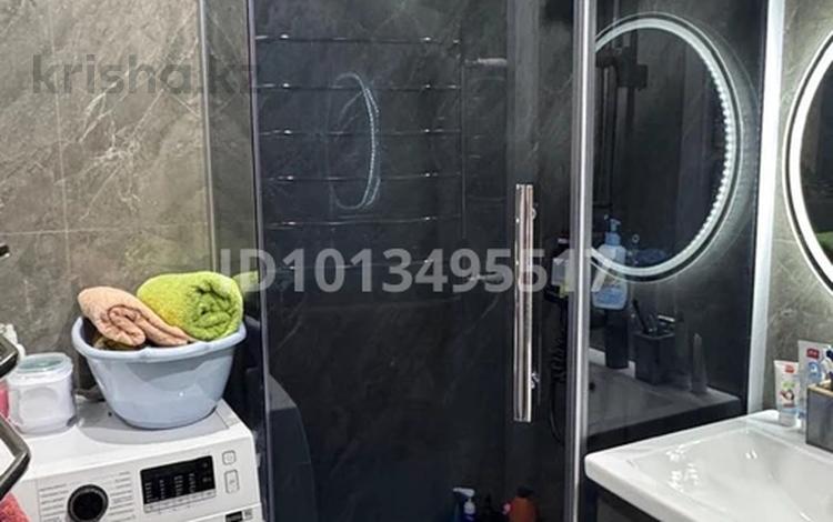2-комнатная квартира · 46 м² · 5/5 этаж, мкр Михайловка 3 за 22 млн ₸ в Караганде, Казыбек би р-н — фото 2