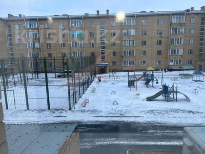 3-бөлмелі пәтер · 83 м² · 2/5 қабат, Мкр Юность 1, бағасы: 40 млн ₸ в Семее