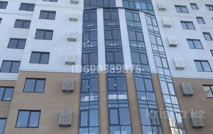 1-комнатная квартира · 43 м² · 9/13 этаж, Толе би 189/3 — Жарокова Толеби. за 320 000 ₸ в Алматы, Алмалинский р-н — фото 2
