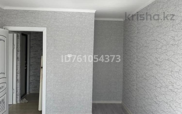 3-бөлмелі пәтер · 70 м² · 2/5 қабат, Алтынсарина 22 — Аль-Фараби пересечение Алтынсарина, бағасы: 18 млн ₸ в Кентау — фото 2