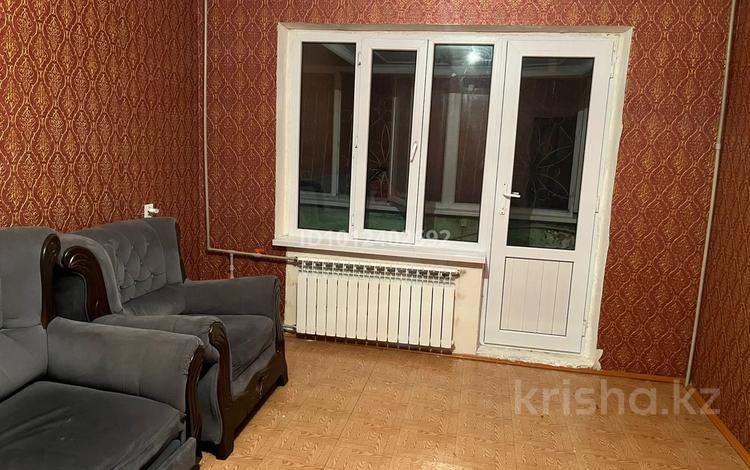 3-бөлмелі пәтер · 70 м², мкр Север 27 — Абдурахман магазин, бағасы: 170 000 ₸ в Шымкенте, Аль-Фарабийский р-н — фото 2