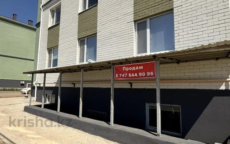 Дүкендер мен бутиктер · 112 м², бағасы: 6.8 млн ₸ в Актобе, мкр. Алтын орда — фото 2
