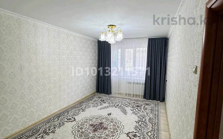 4-комнатная квартира · 90 м² · 2/5 этаж, Ауезова 6 — ТД Алишер, 6школа, Торговый центр за 38 млн ₸ в Хромтау — фото 2