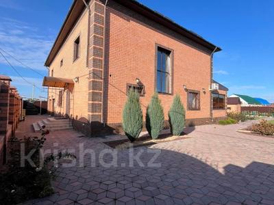 Отдельный дом · 6 комнат · 350 м² · 12 сот., Камшат доненбаева 35 за 230 млн 〒 в Костанае