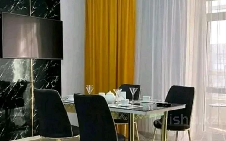2-комнатная квартира · 54 м² · 7/9 этаж, мкр Юго-Восток, Муканова 53/8 за 15 000 ₸ в Караганде, Казыбек би р-н — фото 13