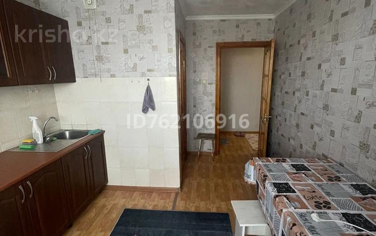 3-комнатная квартира · 80 м² · 5/5 этаж, 8 микрорайон — Супермаркет Принцип за 16 млн ₸ в Темиртау — фото 2