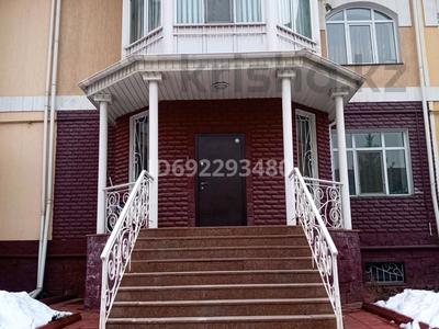 Жеке үй • 5 бөлмелер • 280 м² • 4.65 сот., мкр Мамыр-1 дом 27 А, бағасы: 153 млн 〒 в Алматы, Ауэзовский р-н