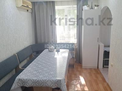 4-бөлмелі пәтер · 62 м² · 2/5 қабат, Строитель ш/а. 36, бағасы: 20 млн ₸ в Уральске, мкр Строитель