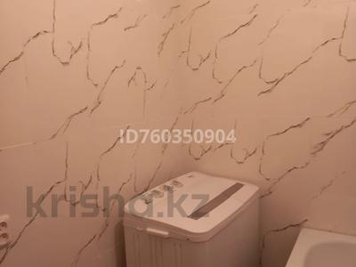 1-бөлмелі пәтер · 29.6 м² · 4/5 қабат, Абая 72 — 4 школа, зал торжеств, бағасы: 6.5 млн ₸ в Сатпаев