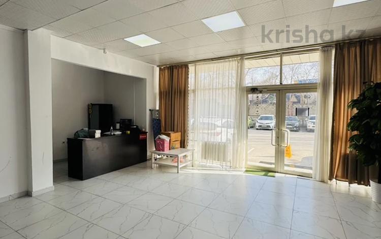 Свободное назначение, офисы, магазины и бутики, склады, салоны красоты, фитнес и спорт, медцентры и аптеки, образование, развлечения, конференц-залы · 200 м² за 2 млн 〒 в Алматы, Бостандыкский р-н — фото 2