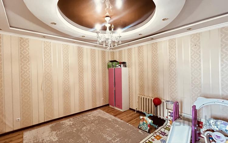 3-бөлмелі пәтер · 77 м² · 8/14 қабат, Косшыгулулы 10 — 10-поликлиника, бағасы: 35 млн ₸ в Астане, Сарыарка р-н — фото 38