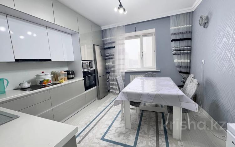 2-бөлмелі пәтер · 70 м² · 8/10 қабат, Байтурсынова 43/1, бағасы: 40 млн ₸ в Астане, Сарайшык р-н — фото 2