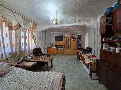 Отдельный дом · 3 комнаты · 75 м² · 10 сот., Тулебаева за 14.5 млн 〒 в Темиртау