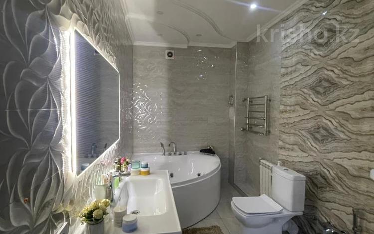 3-комнатная квартира · 120 м² · 4/15 этаж, Сатпаева за 120 млн ₸ в Алматы, Бостандыкский р-н — фото 2