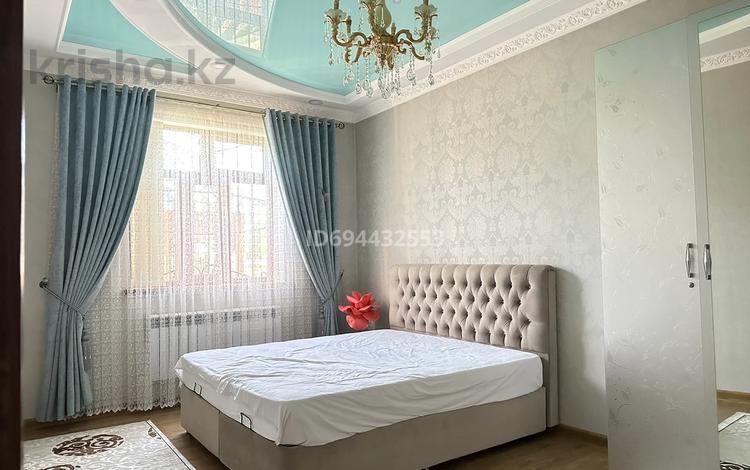 Отдельный дом · 7 комнат · 320 м² · 8 сот., мкр Северо-Запад, Тарақтас 125 — Өтегенова көшесінің қиылысындағы Тарақтас көшесінде орналасқан. за 87 млн ₸ в Шымкенте, Абайский р-н — фото 2
