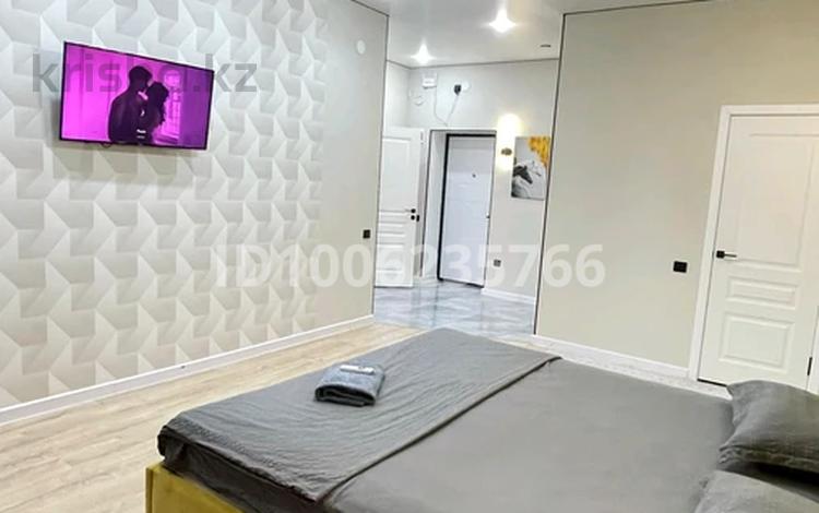 1-комнатная квартира · 55 м² · 1/10 этаж, 29а мкр 43 за 2 500 ₸ в Актау — фото 9