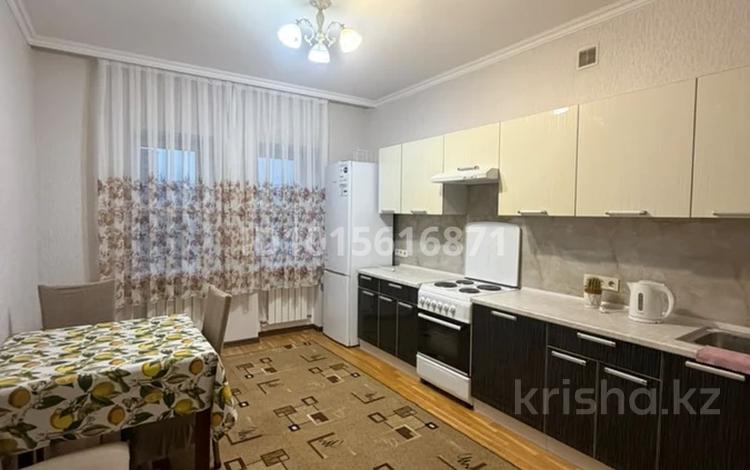2-бөлмелі пәтер · 75 м² · 3/5 қабат, Улы Дала 66, бағасы: 300 000 ₸ в Астане, Есильский р-н — фото 2