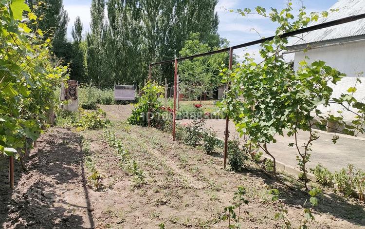 Отдельный дом · 6 комнат · 120 м² · 9 сот., мкр Карасу 13а — Магазин Таншолпан, бурундайская за 120 млн ₸ в Алматы, Алатауский р-н — фото 2