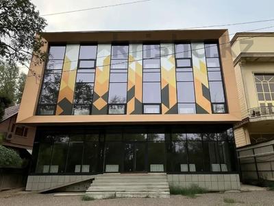 Свободное назначение, офисы, магазины и бутики, общепит, салоны красоты, бани, гостиницы и зоны отдыха, медцентры и аптеки, образование, конференц-залы, кабинеты и рабочие места, студии · 960 м² за 13.5 млн 〒 в Алматы, Алмалинский р-н