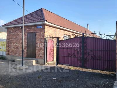 Отдельный дом · 3 комнаты · 100 м² · 10 сот., Абай 5 за 24.7 млн ₸ в 