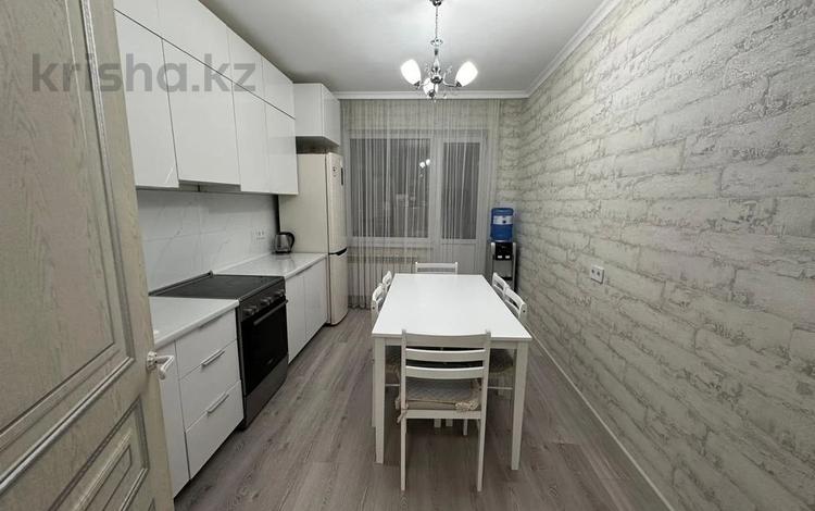 1-комнатная квартира, 43 м², 5/9 этаж, Толе Би 40