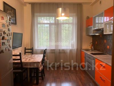 2-бөлмелі пәтер · 56 м² · 2/3 қабат, Жаңа қала ш/а., Жамбыла 3, бағасы: 28 млн ₸ в Караганде, Казыбек би р-н
