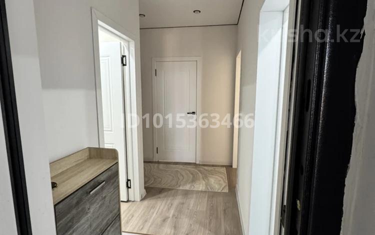 2-бөлмелі пәтер · 60 м² · 10/10 қабат, Алтын Орда 7 — Напротив рынок Алтын орда, бағасы: 260 000 ₸ в Абай — фото 2