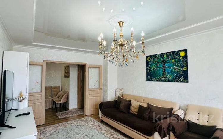 3-бөлмелі пәтер · 95 м² · 8/9 қабат, 12 ш/а., бағасы: 28.5 млн ₸ в Актобе, мкр 12 — фото 2