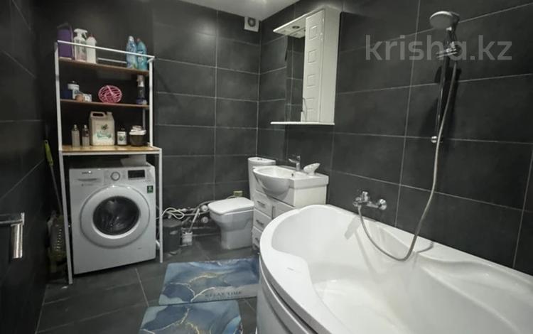 3-комнатная квартира · 66.6 м² · 1/9 этаж, Валиханова 13-21 за 350 000 ₸ в Атырау — фото 19