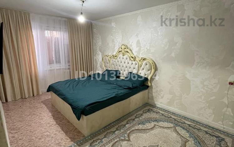 1-комнатная квартира · 37 м² · 3/5 этаж, мкр 8, Сатпаева — 23 школа за 130 000 ₸ в Актобе — фото 2