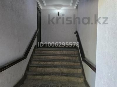 2-комнатная квартира · 50 м² · 1/5 этаж, Бегим ана 12 — Бегин ана Ауэзова за 200 000 〒 в 