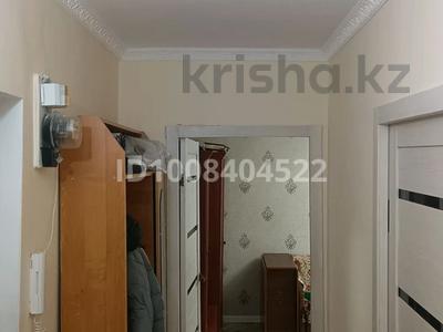 2-комнатная квартира · 44.1 м² · 4/5 этаж, Сатпаева 92 — Магазин Универсам за 9 млн 〒