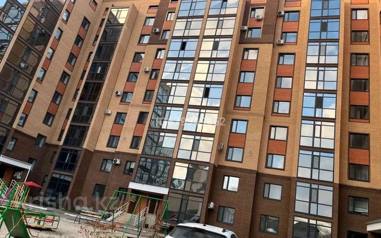 3-комнатная квартира · 90 м² · 1/5 этаж, Сары арка 14б за 350 000 ₸ в Кокшетау — фото 2