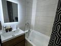 2-бөлмелі пәтер · 56 м² · 1/10 қабат, Набережная 83, бағасы: 18 млн ₸ в Актобе, мкр. Курмыш — фото 6