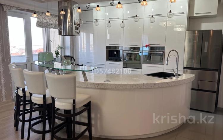 4-комнатная квартира · 150 м² · 6/9 этаж, мкр Ардагер, Кулманова 152 за 78.5 млн ₸ в Атырау — фото 2