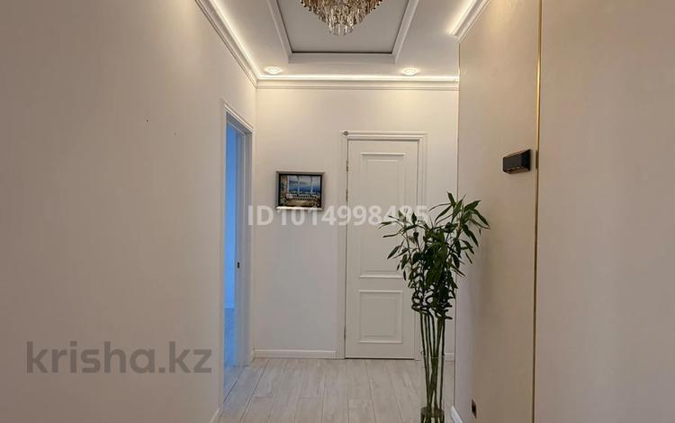 3-комнатная квартира · 87 м² · 4/14 этаж, Санжара Асфендиярова 11 за 500 000 ₸ в Астане, Нура р-н — фото 2