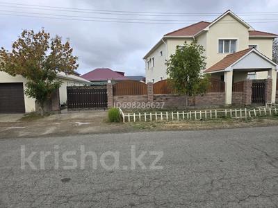Жеке үй · 6 бөлме · 280 м² · 10 жүзд., мкр Сарыкамыс-2, Лашын 47, бағасы: 66.7 млн ₸ в Атырау