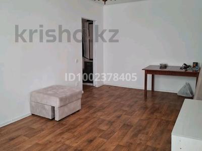 4-бөлмелі пәтер · 60 м² · 2/5 қабат, Казахстанская 124/1, бағасы: 12 млн ₸ в Шахтинске
