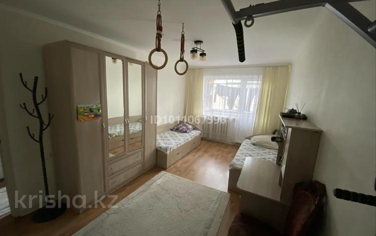 3-бөлмелі пәтер · 62.6 м² · 3/5 қабат, Майкудук, 17й микрорайон 43 — Вдоль дороги, бағасы: 19.5 млн ₸ в Караганде, Алихана Бокейханова р-н — фото 2