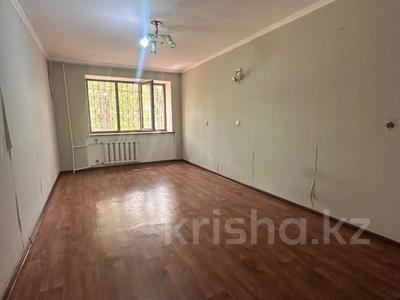 2-бөлмелі пәтер · 48 м² · 1/5 қабат, 2 ш/а., Братья Жубановых, бағасы: 14.5 млн ₸ в Актобе, мкр 8