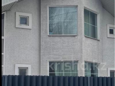 Отдельный дом · 6 комнат · 300 м² · 8 сот., Ахметбеков 40 за 85 млн 〒 в Астане, Сарайшык р-н