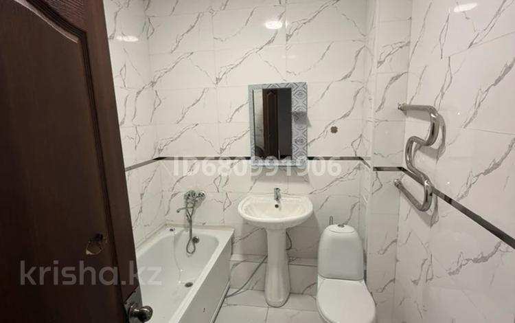 2-комнатная квартира · 62 м² · 7/9 этаж, мкр. Алтын орда, Тауелсіздік 24 за 170 000 ₸ в Актобе — фото 9