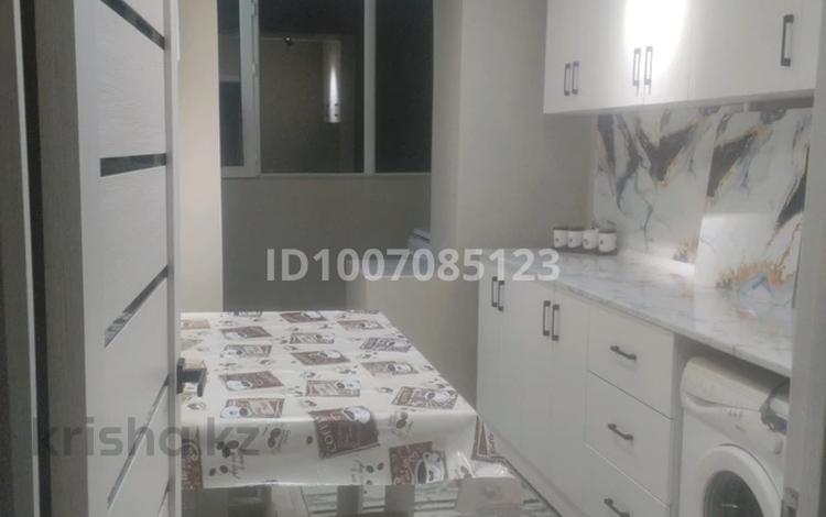 1-бөлмелі пәтер · 40 м² · 3/5 қабат, Сулейманова — Койгельды, бағасы: 170 000 ₸ в Таразе — фото 2