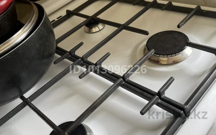 3-бөлмелі пәтер · 60 м² · 4/5 қабат, Микрорайон 3 — Микрорайон 3, бағасы: 240 000 ₸ в Конаеве — фото 2